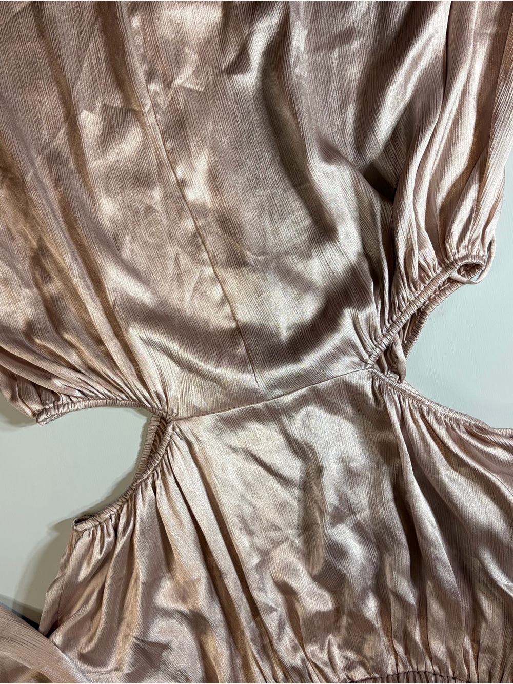 Arula Satin Off Shoulder Cutout Maxi Dress Champagne Resort Glam - Picture 10 of 10